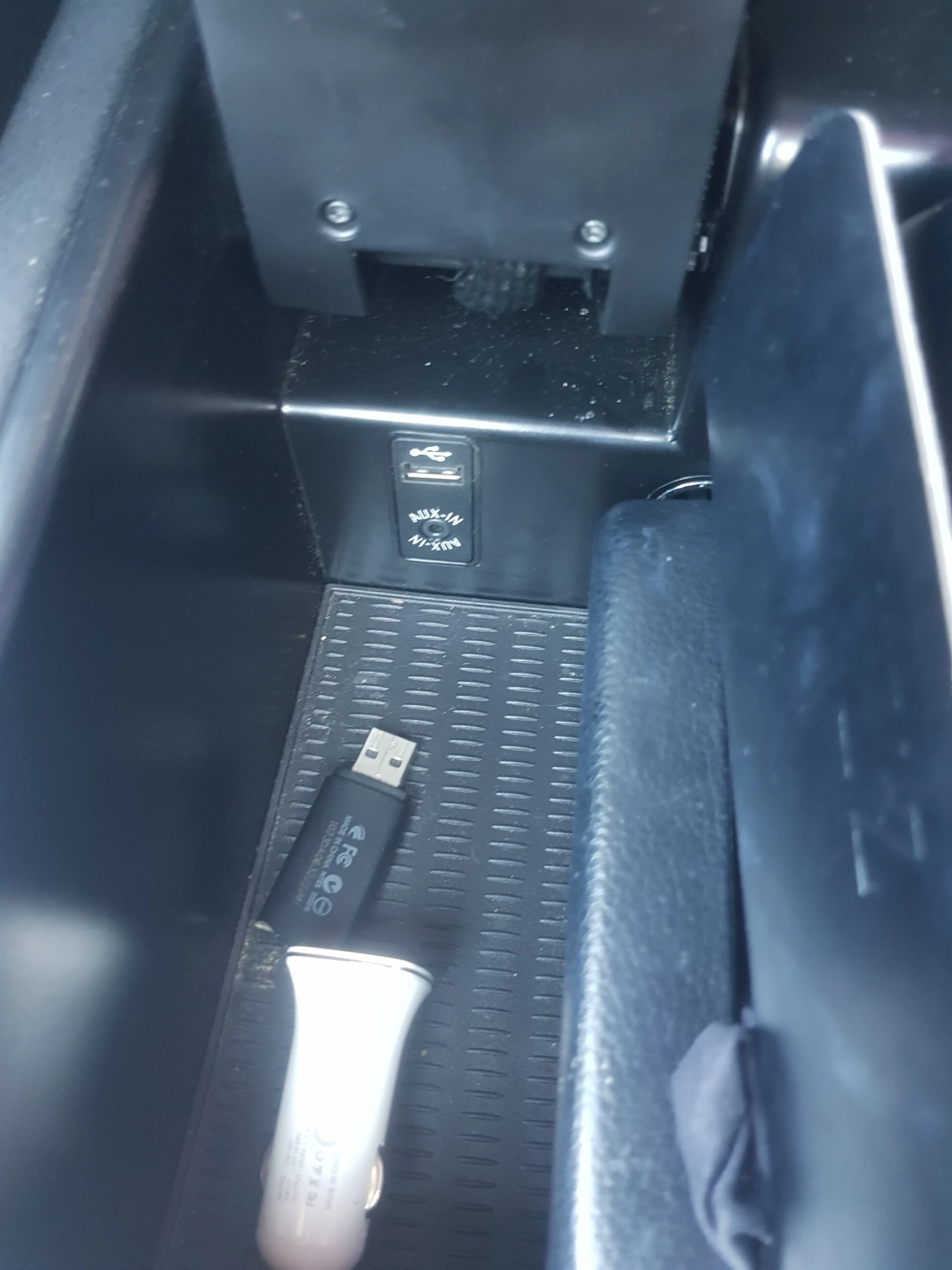 BMW X3 3.0 258.44    | Mobile.bg   14