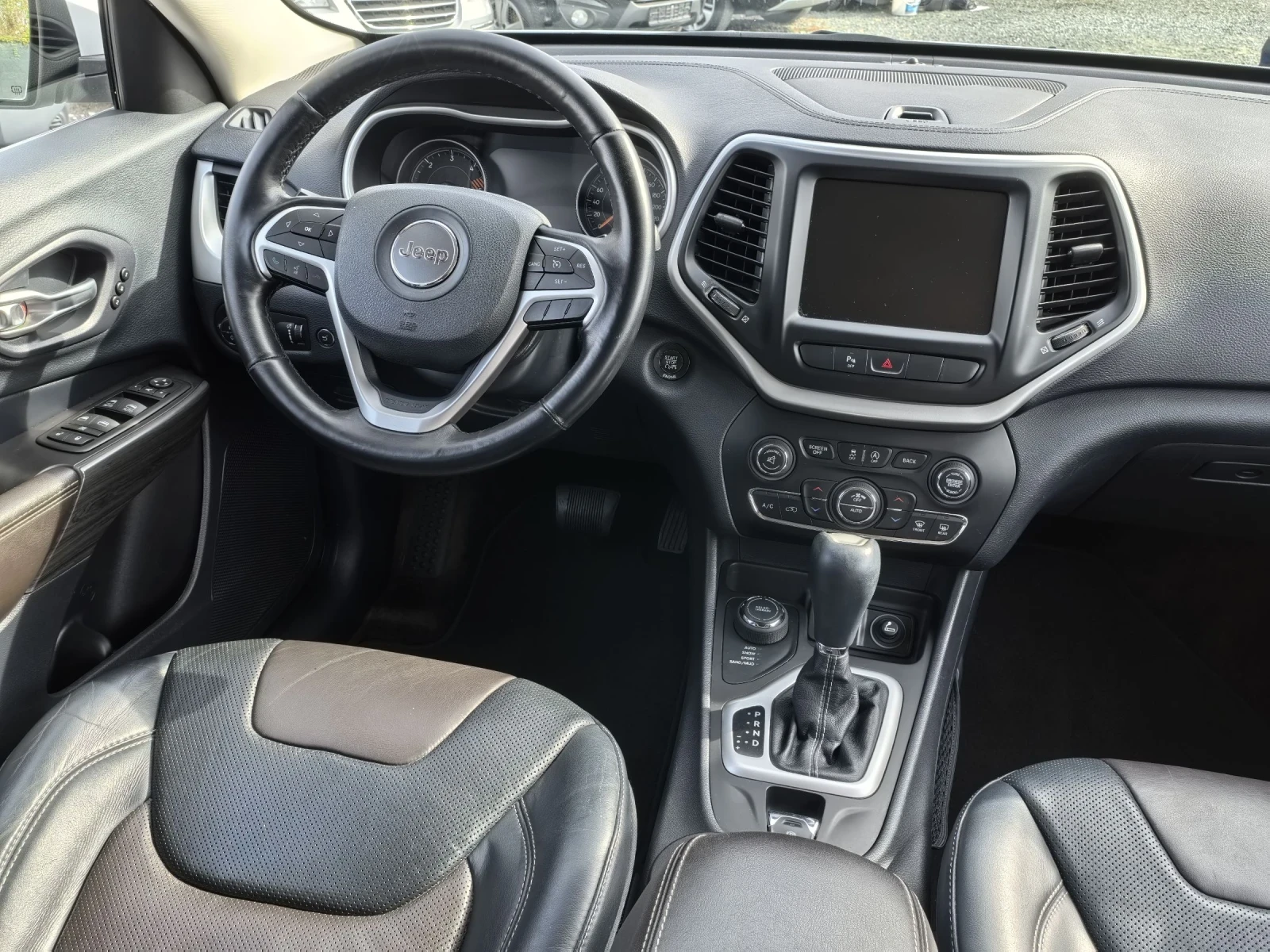 Jeep Cherokee 2.0M-jet 170hp 4WD Active Drive - изображение 10