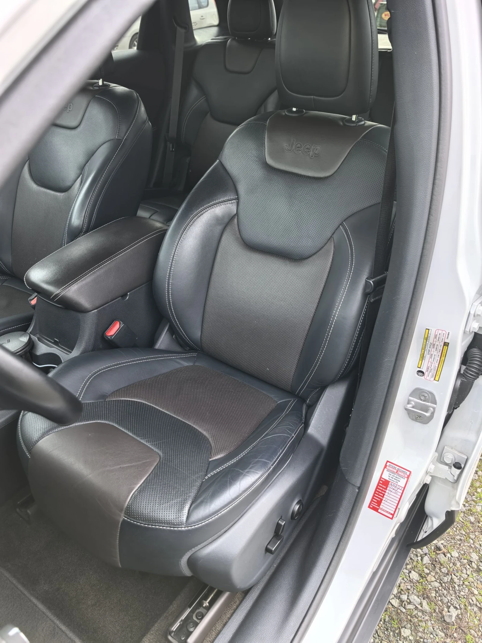 Jeep Cherokee 2.0(170)4x4 LIMITED Automatic( )  | Mobile.bg   13