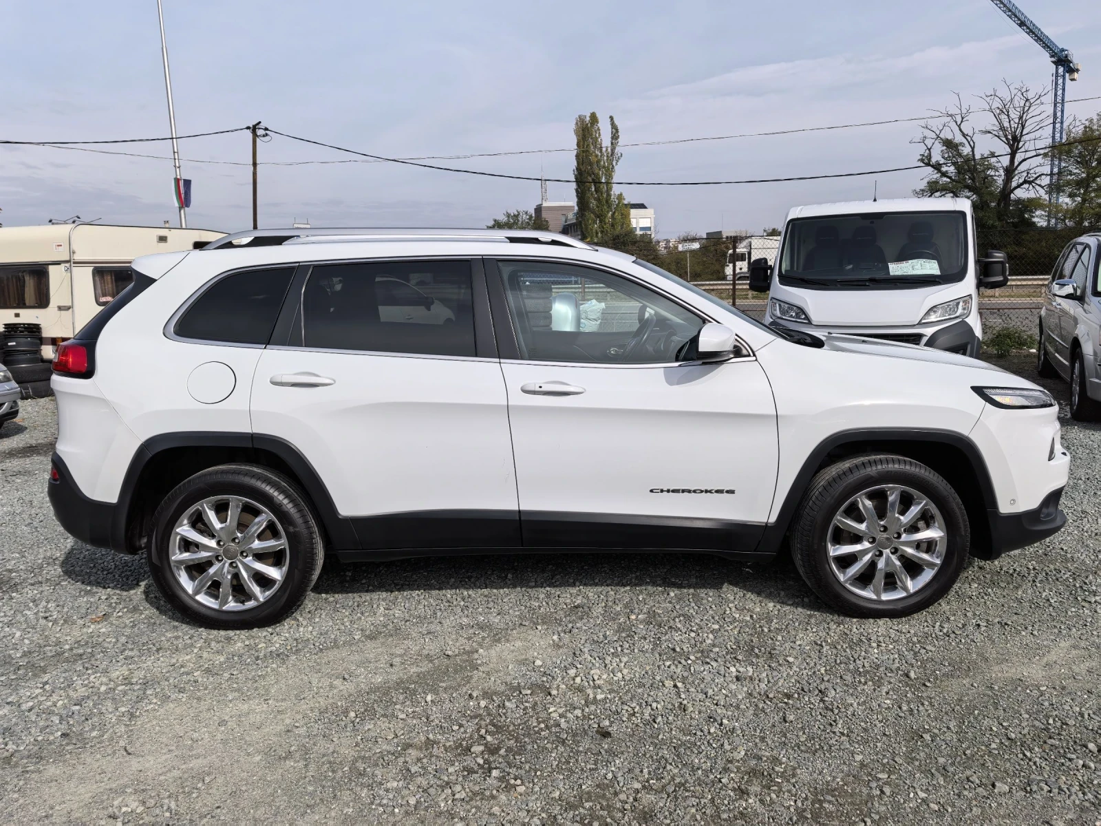 Jeep Cherokee 2.0M-jet 170hp 4WD Active Drive - изображение 7