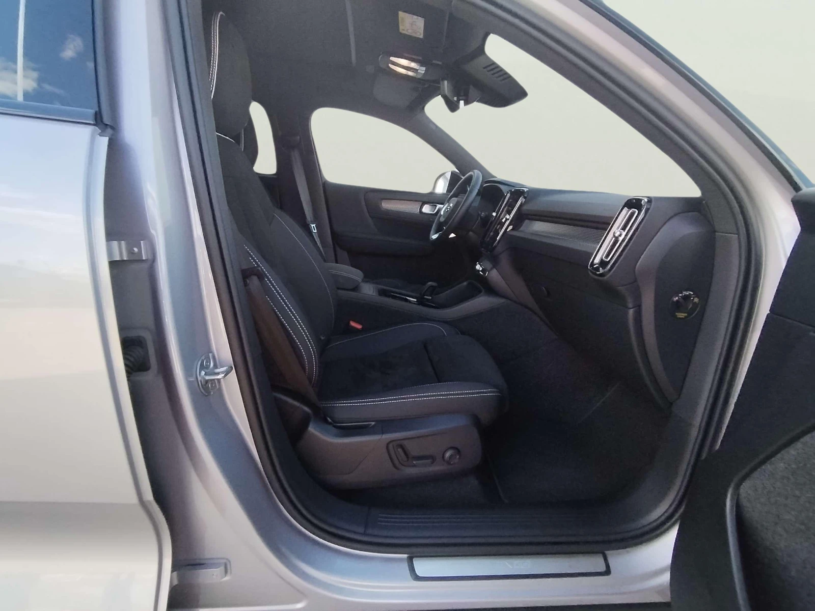 Volvo EX40 twin motor | Mobile.bg   9