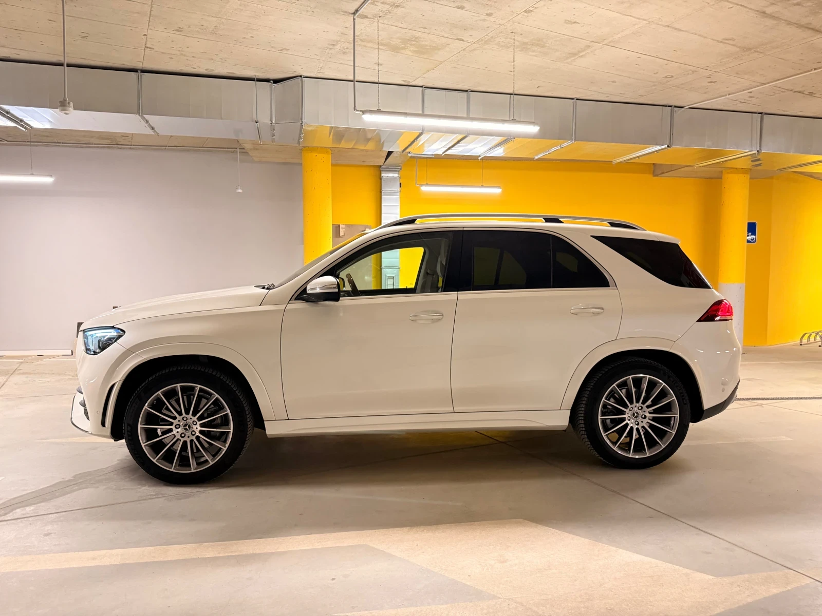 Mercedes-Benz GLE 450 AMG 55000км, снимка 4 - Автомобили и джипове - 53960807