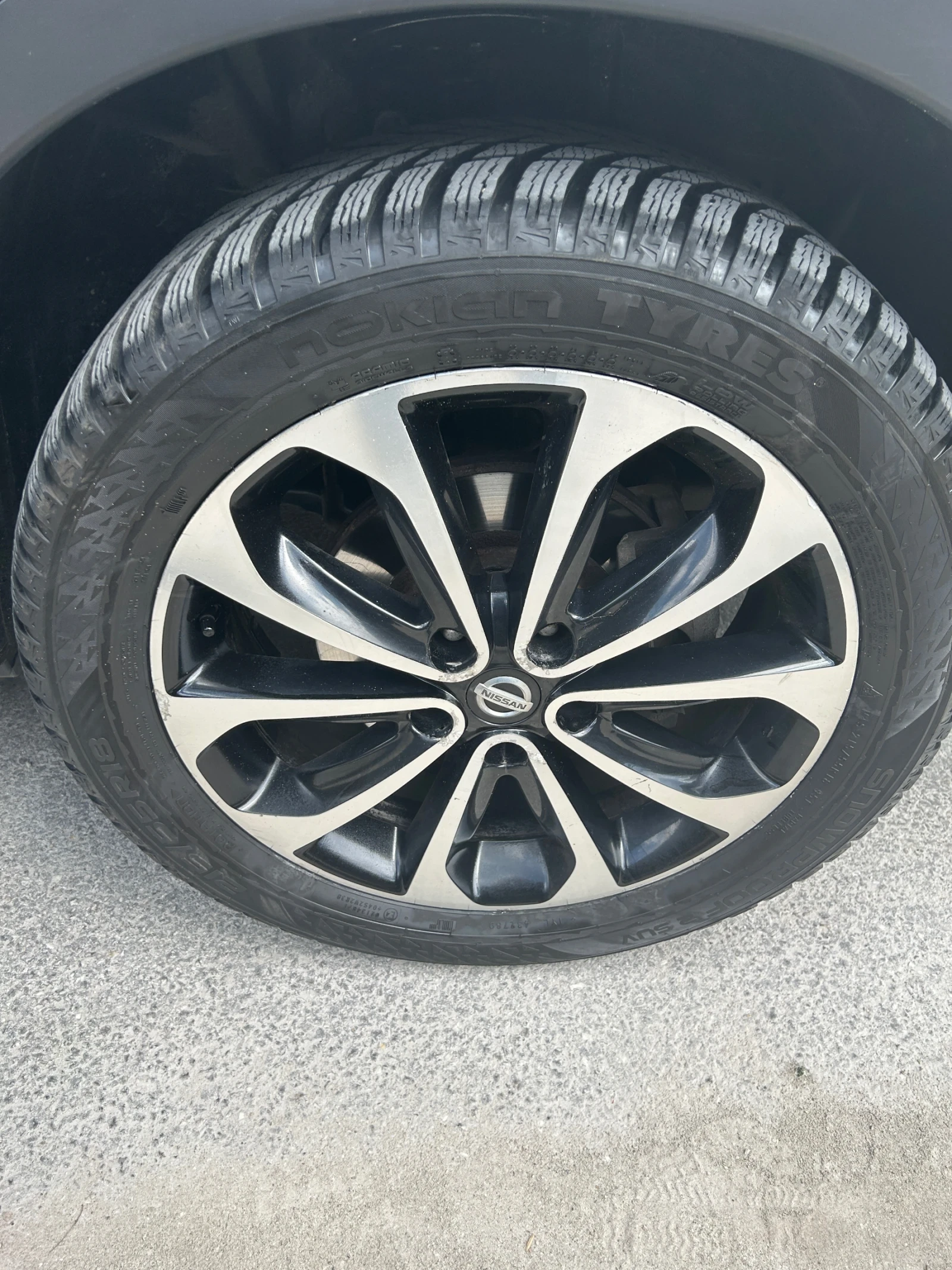 Nissan Qashqai TEKNA 4x4, снимка 5 - Автомобили и джипове - 54252999