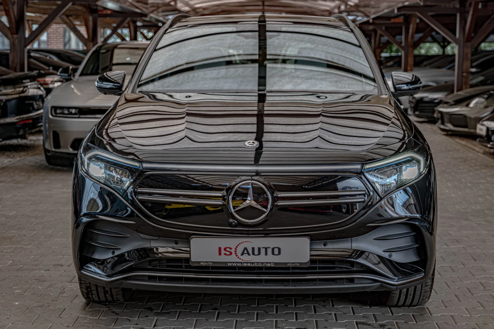Mercedes-Benz EQA 250/Edition/AMG line/HuD/Burmester/Ambient/Панорам