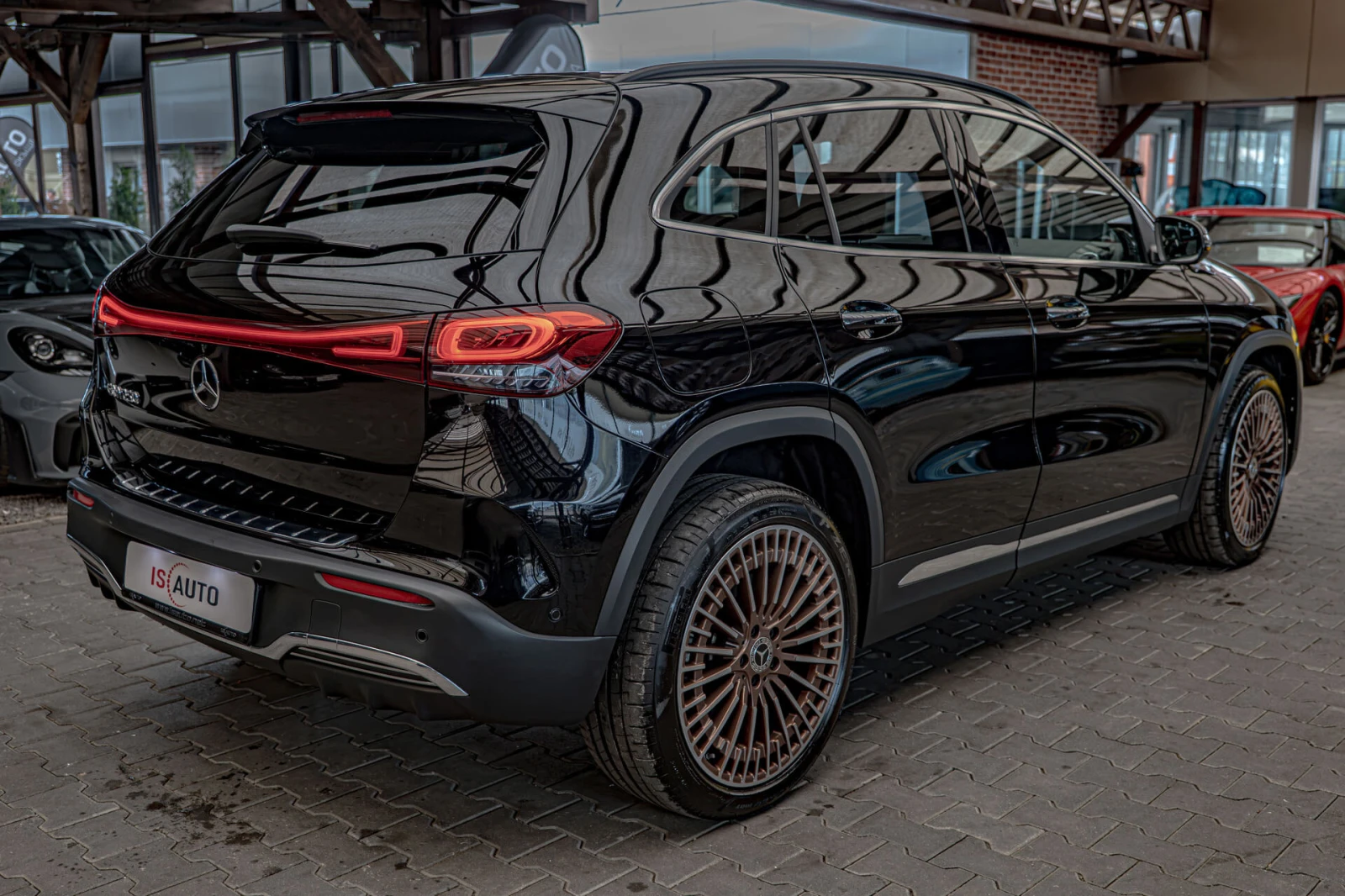 Mercedes-Benz EQA 250/Edition/AMG line/HuD/Burmester/Ambient/Панорам, снимка 6 - Автомобили и джипове - 55668285