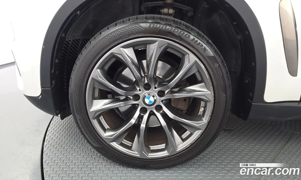 BMW X6 xDrive 40d, снимка 5 - Автомобили и джипове - 56157090