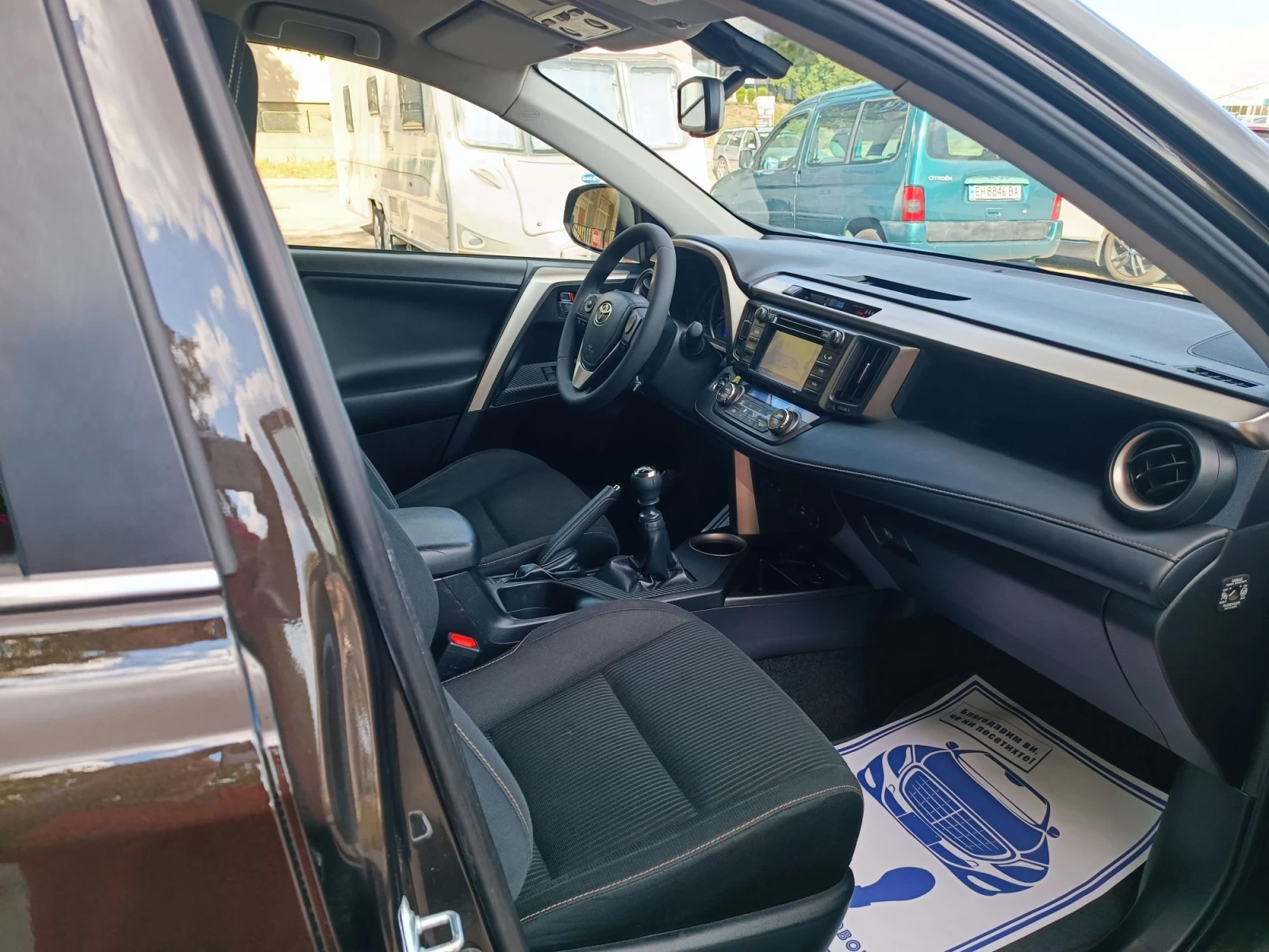 Toyota Rav4 2.0i-151кс-ШВЕЙЦАРИЯ-6ск-4х4-NAVI-KEYLESS, снимка 12 - Автомобили и джипове - 56245254