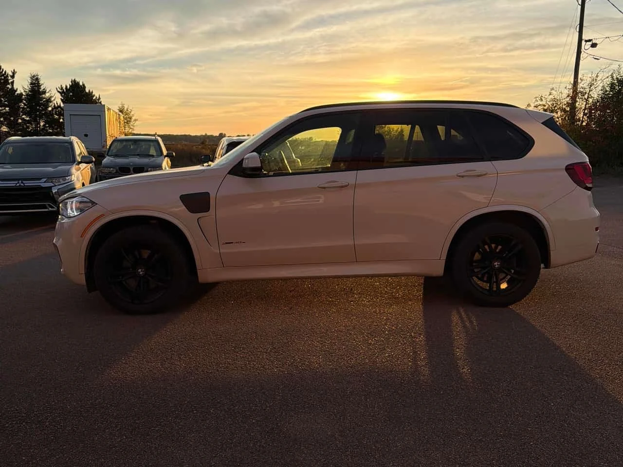 BMW X5 * xDrive40e * ГЛАВНО ПРЕДСТАВИТЕЛСТВО НА BMW, снимка 3 - Автомобили и джипове - 56323192