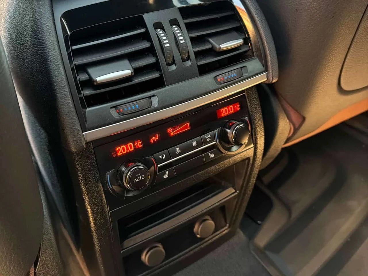 BMW X5 * xDrive40e * ГЛАВНО ПРЕДСТАВИТЕЛСТВО НА BMW, снимка 11 - Автомобили и джипове - 56323192