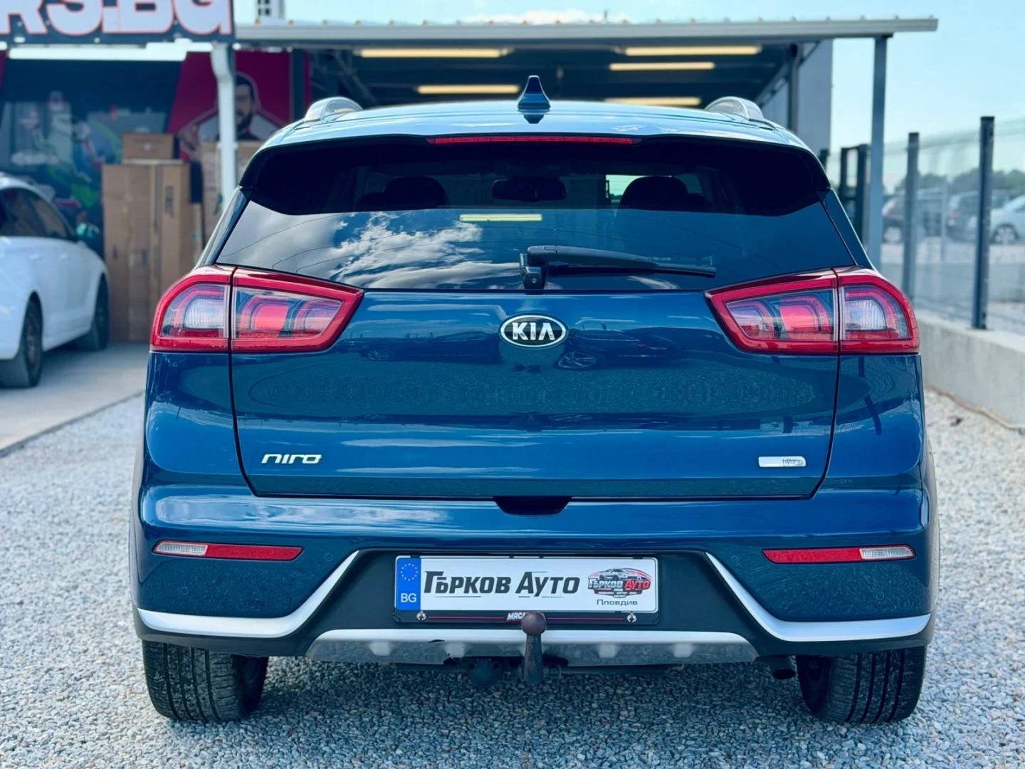 Kia Niro 1.6 HYBRID / FULL, снимка 5 - Автомобили и джипове - 56338352