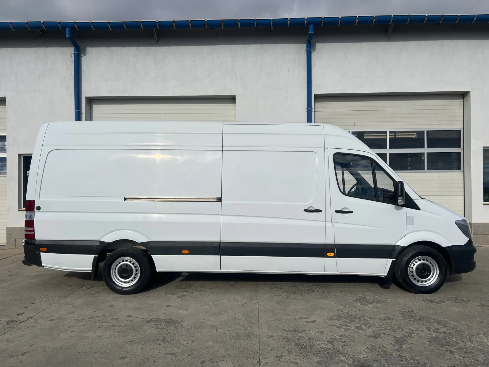 Mercedes-Benz Sprinter 316 Макси база / 212 000км! / Климатроник / Като нов - изображение 6