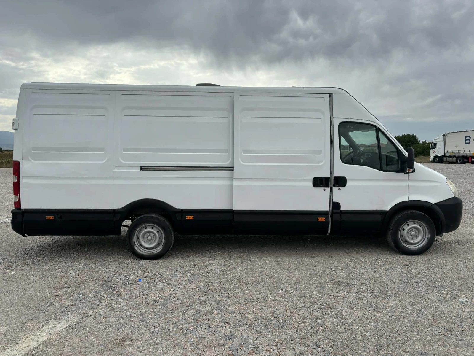 Iveco 35S18, снимка 4 - Бусове и автобуси - 55486128