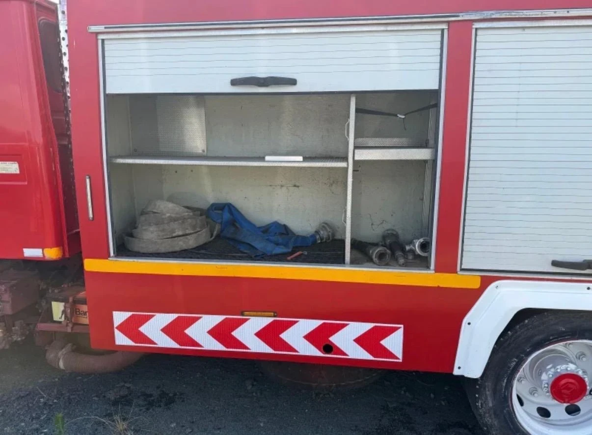 Други специализирани машини Renault G230 Пожарен, снимка 3 - Индустриална техника - 55805996