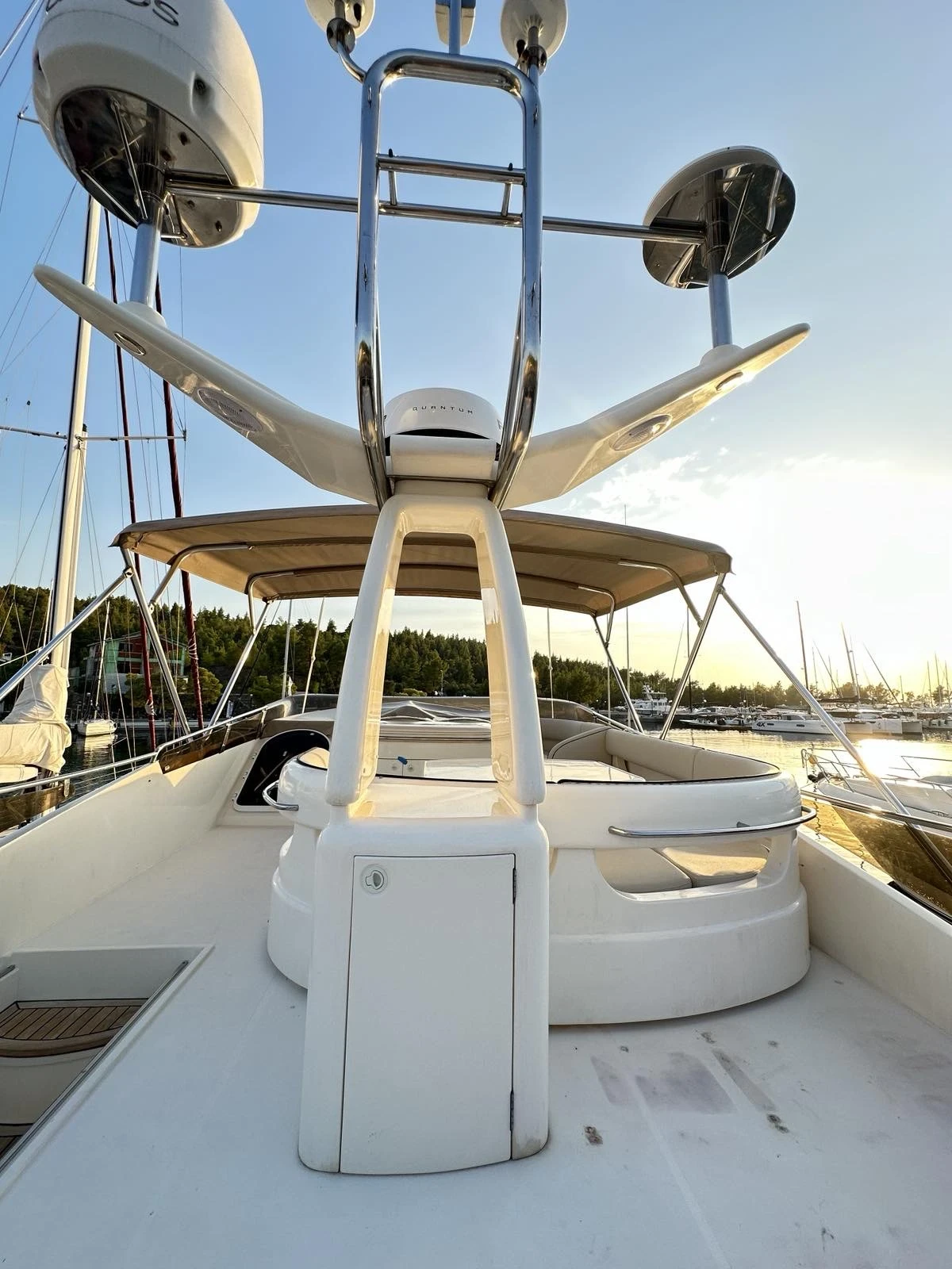 Моторна яхта Princess 65 Viking/67ft - изображение 4