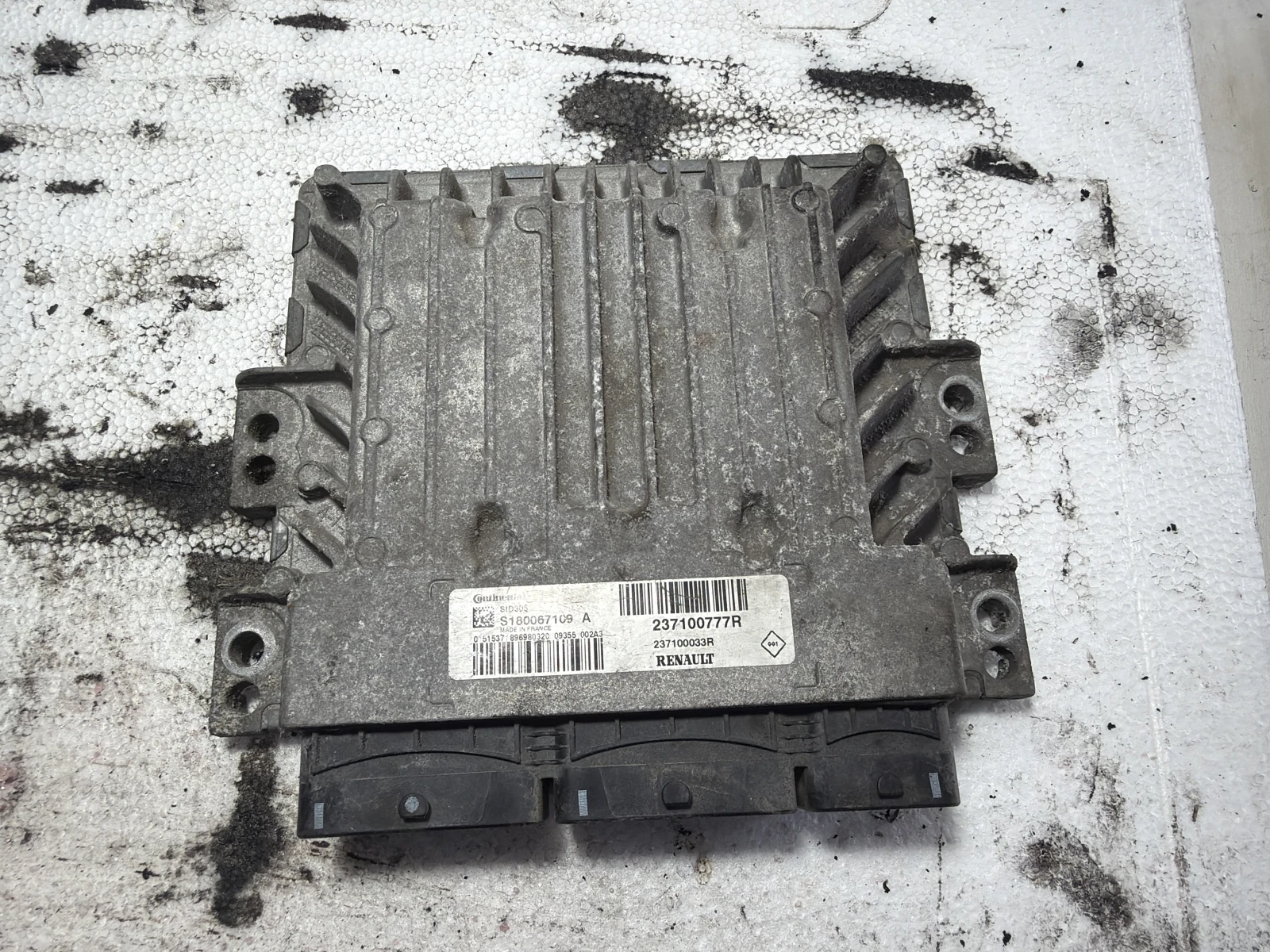 компютър 1.5DCI S180067109A 237100777R Renault Megane