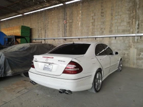 Mercedes-Benz E 55 AMG V8 Kompressor, снимка 2