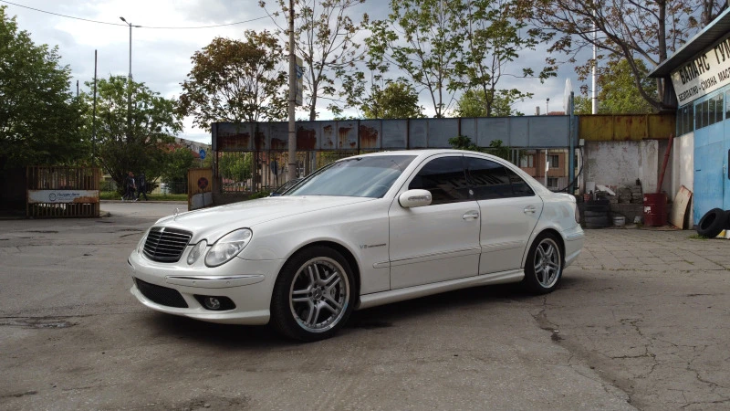 Mercedes-Benz E 55 AMG V8 Kompressor, снимка 10 - Автомобили и джипове - 47140953