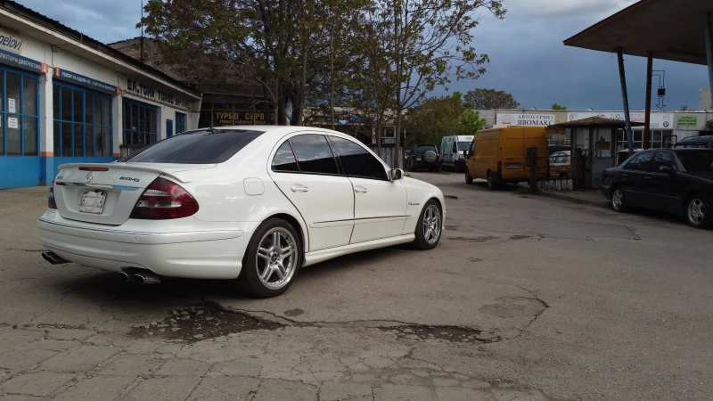 Mercedes-Benz E 55 AMG V8 Kompressor, снимка 12 - Автомобили и джипове - 47140953