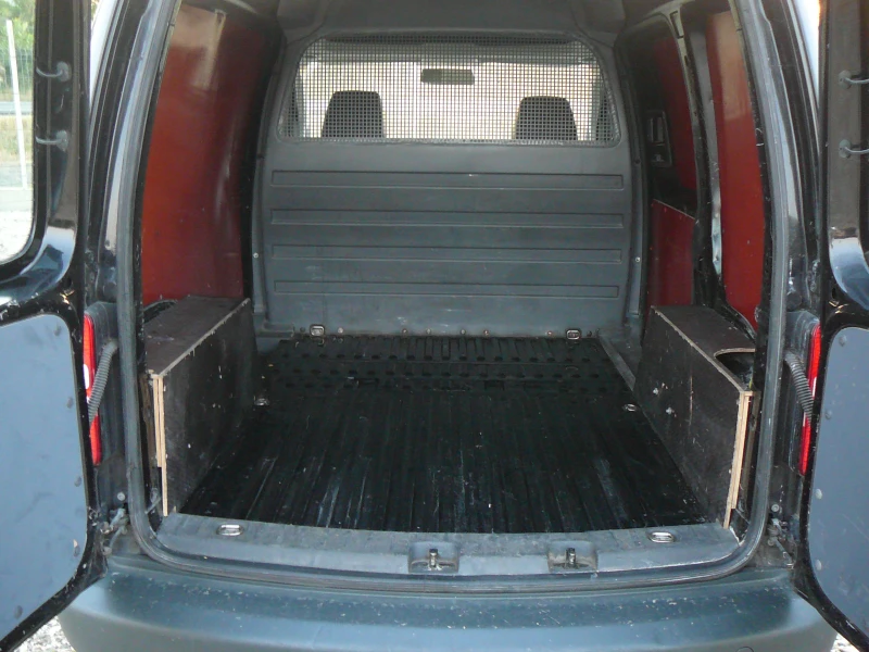 VW Caddy 1.6 tdi klima, снимка 5 - Автомобили и джипове - 50779167