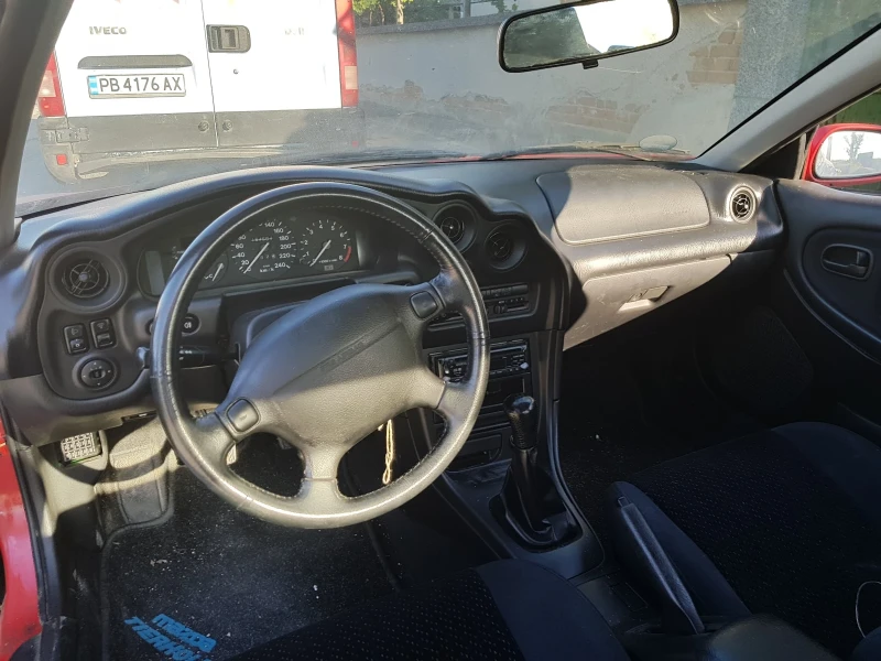 Mazda Mx-3, снимка 3 - Автомобили и джипове - 52934522