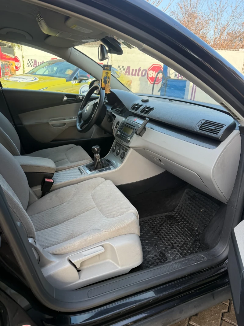 VW Passat, снимка 9 - Автомобили и джипове - 52813343