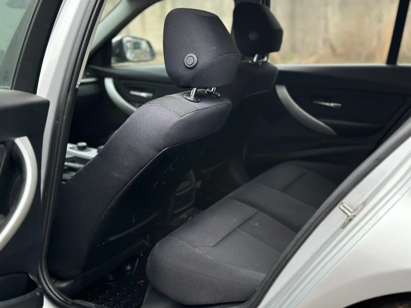 BMW 320, снимка 8 - Автомобили и джипове - 53199420