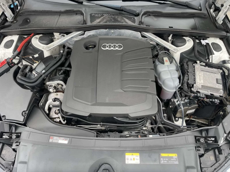 Audi A4 S-line MildHybrid, снимка 15 - Автомобили и джипове - 53220990