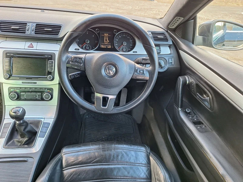 VW Passat CC 2.0TDI, снимка 8 - Автомобили и джипове - 53404104