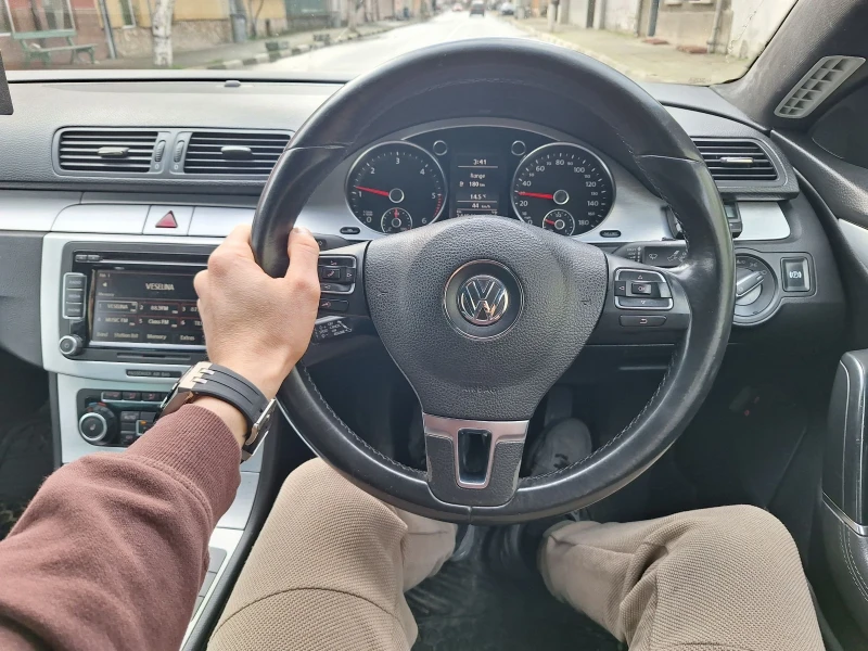 VW Passat CC 2.0TDI, снимка 6 - Автомобили и джипове - 53404104
