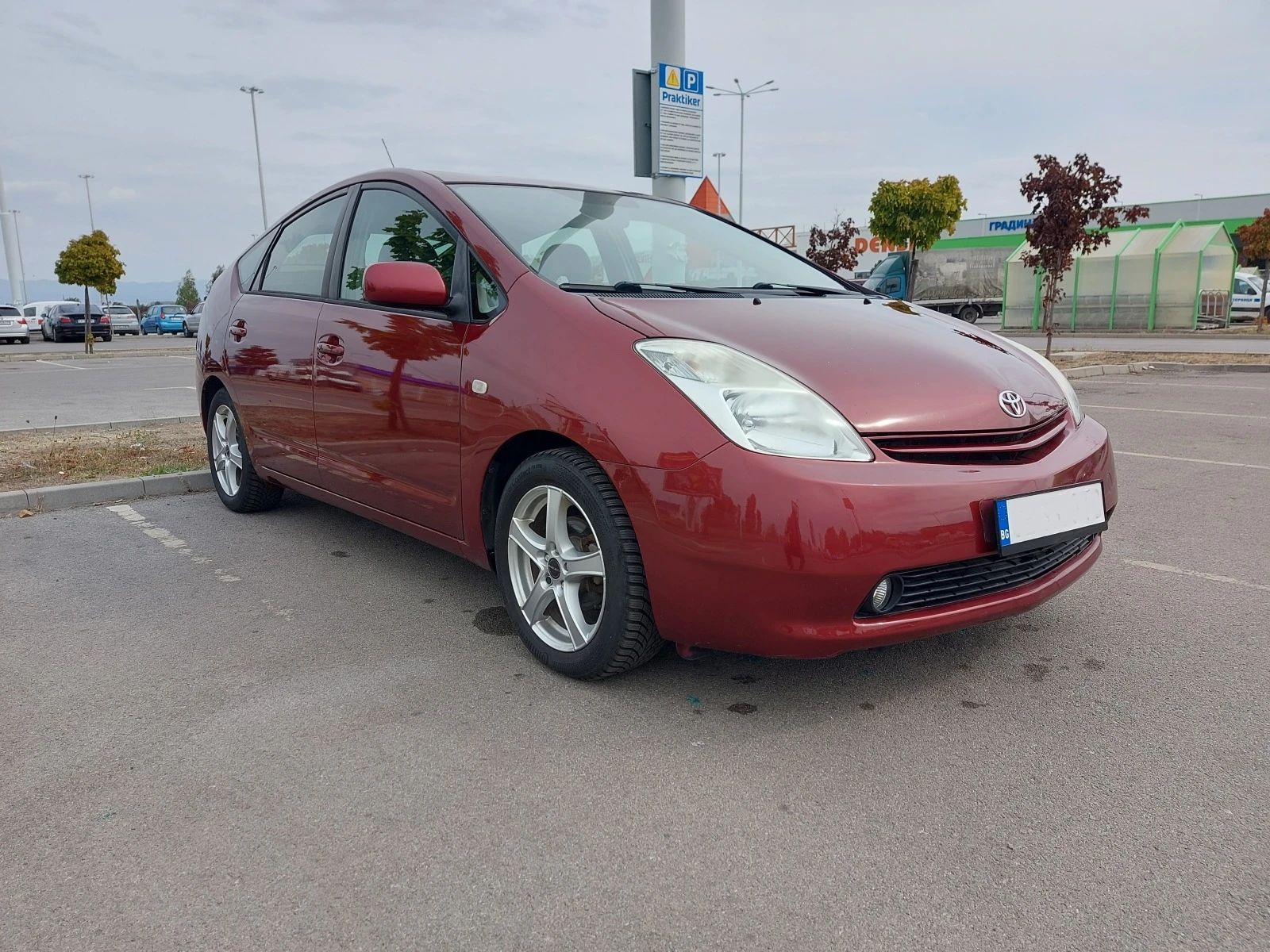 Toyota Prius 1, 5 EXECUTIVE - изображение 3