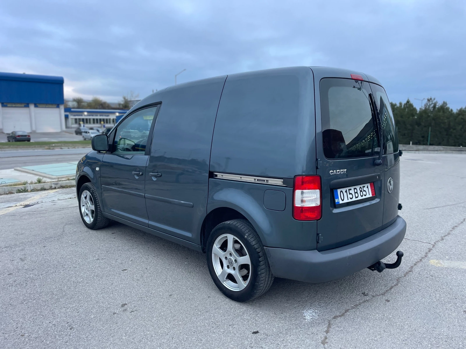 VW Caddy 1.9tdi  2 СТР. ВРАТИ! - изображение 7