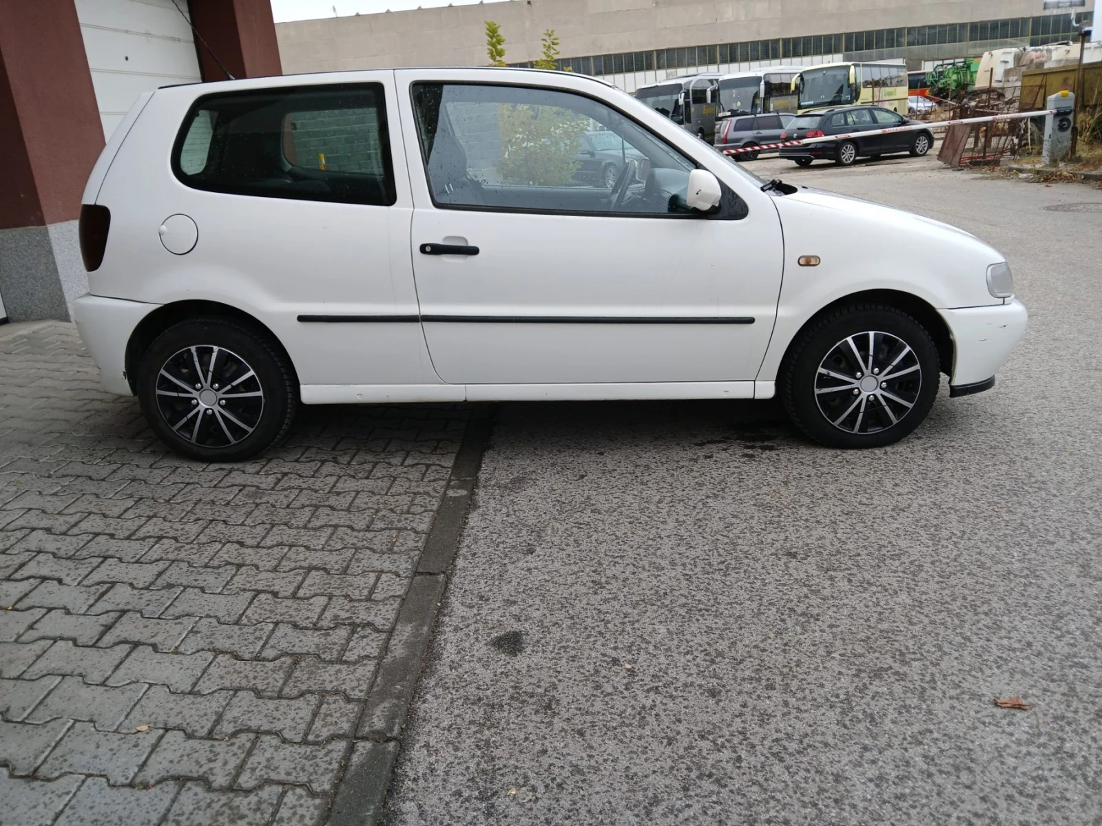 VW Polo 1.4 Бензин - изображение 2