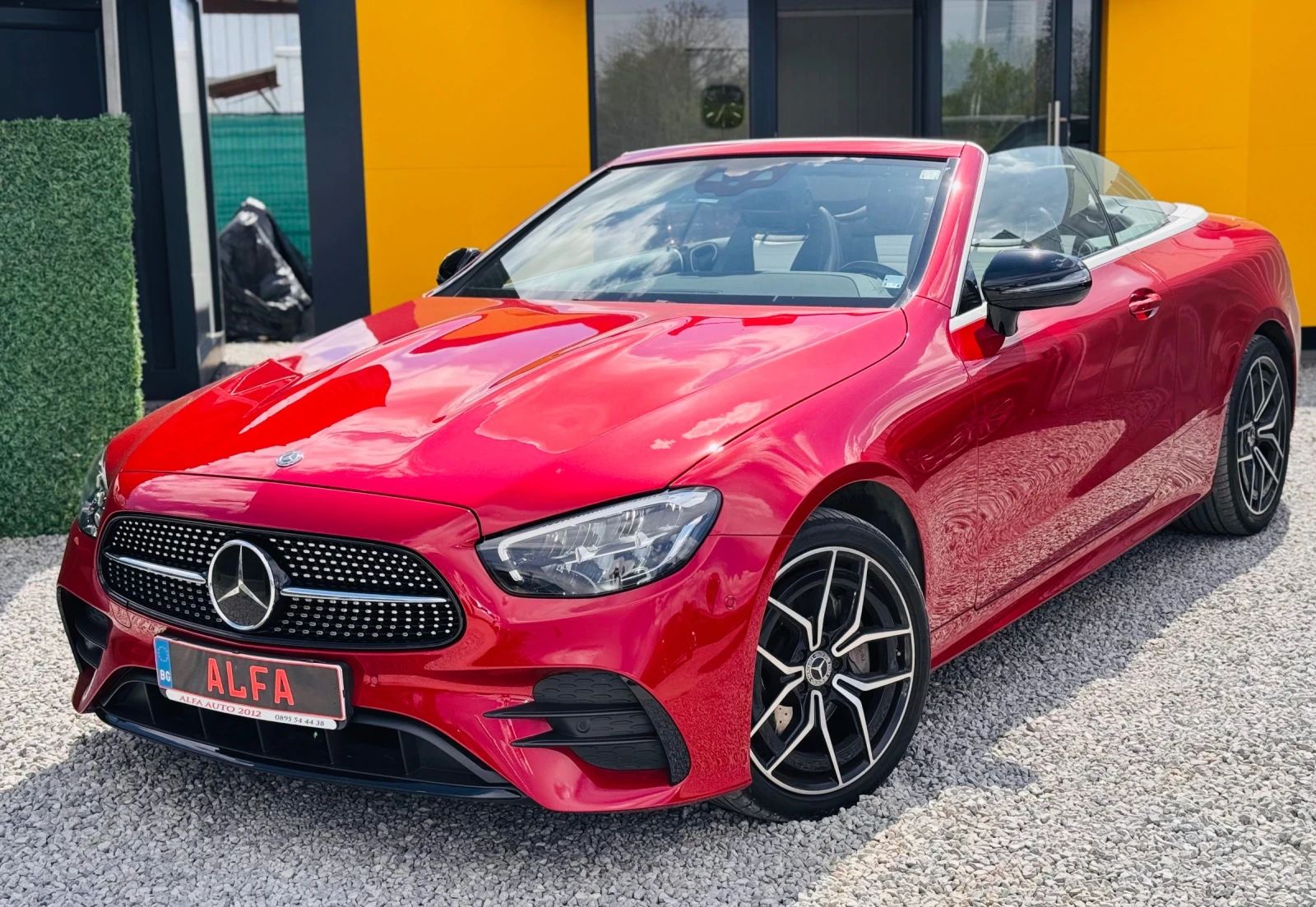 Mercedes-Benz E 220 d///AMG///4x4/CABRIO/69000км/ПЕРЛА/НОВА КОЛА/// - изображение 3