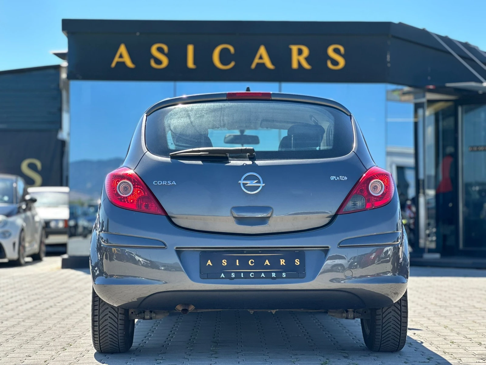 Opel Corsa / 1.2I / ФАБРИЧНА ГАЗ / TOP / - изображение 4