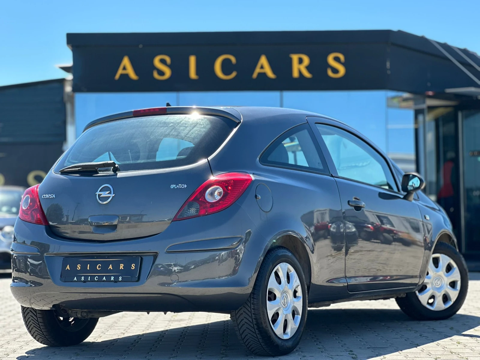 Opel Corsa / 1.2I / ФАБРИЧНА ГАЗ / TOP / - изображение 5