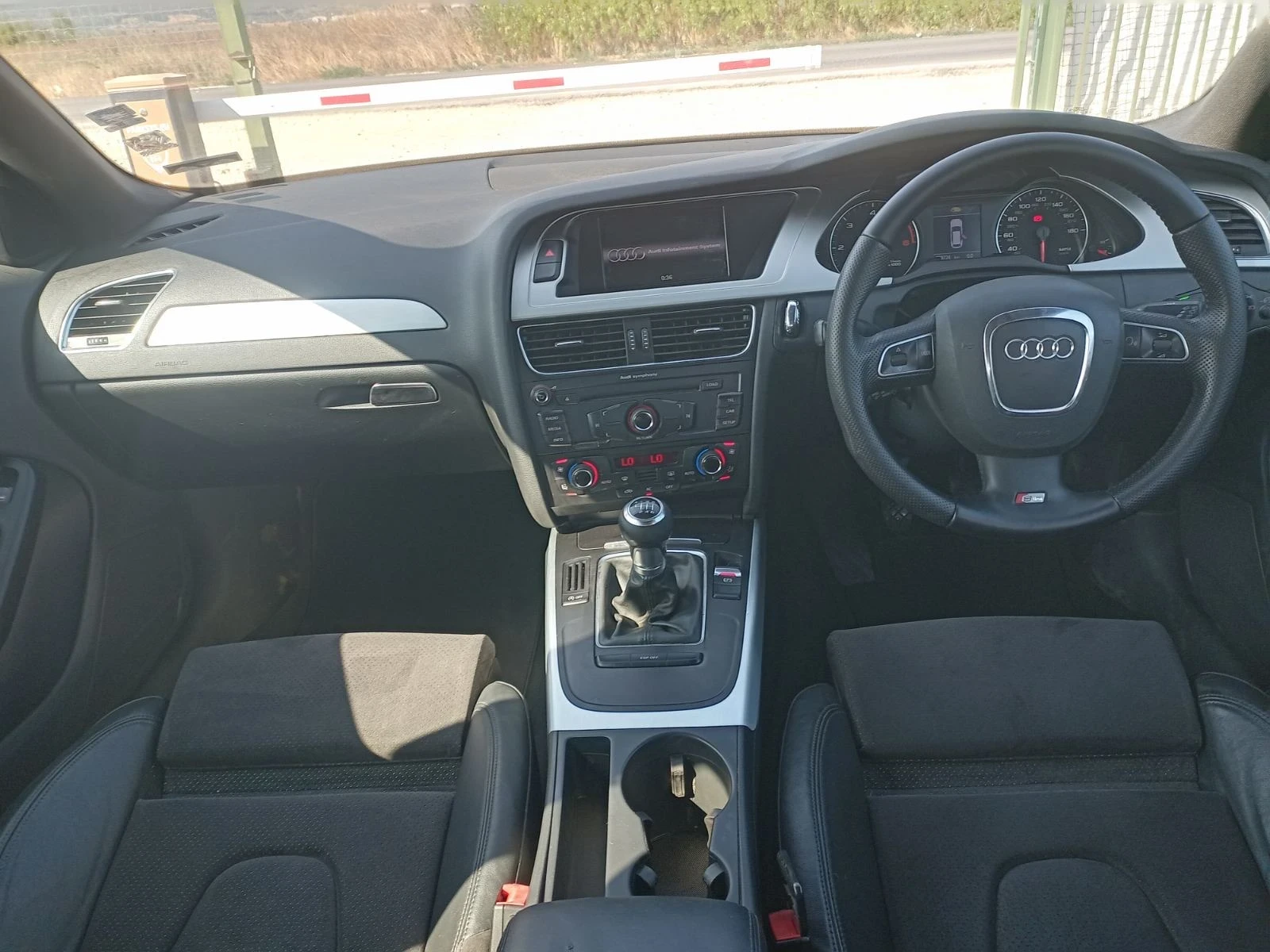 Audi A4 2.0TDI ДЕСЕН ВОЛАН ТОП  - изображение 8