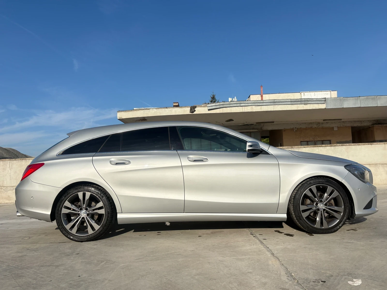 Mercedes-Benz CLA 180  - изображение 5