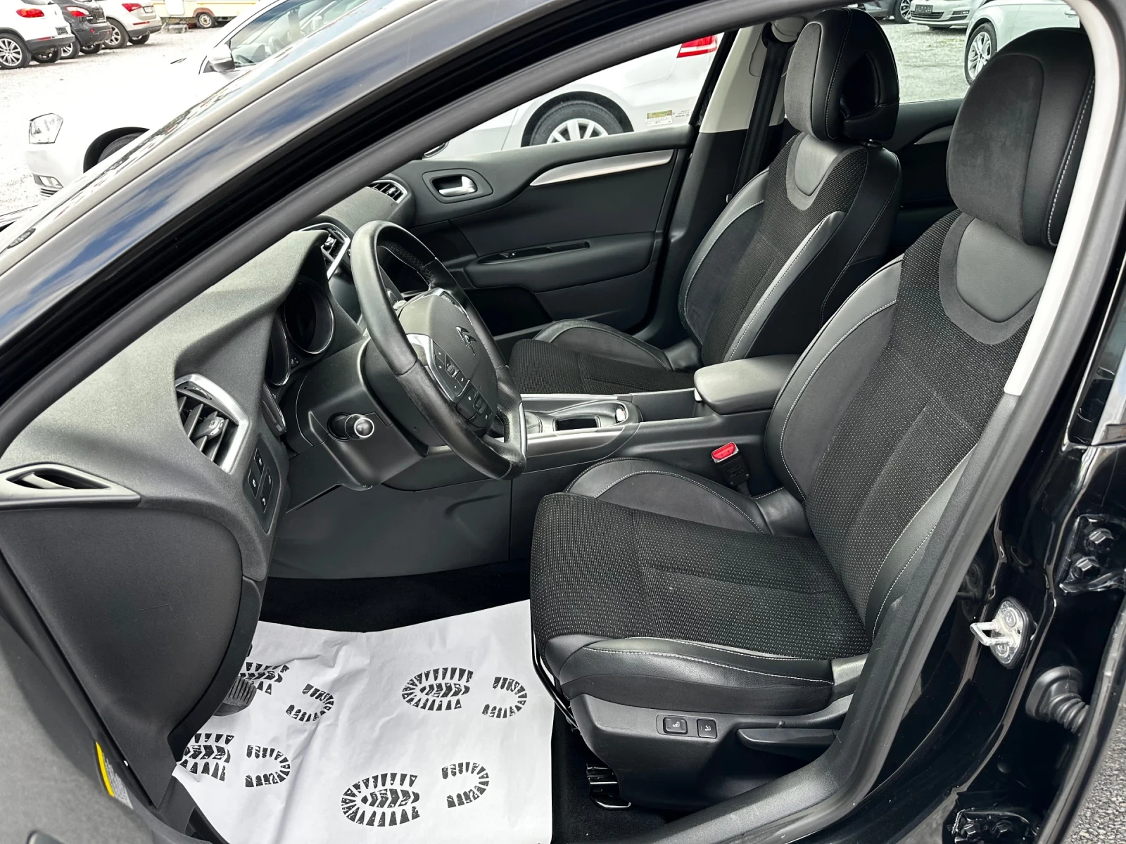 Citroen C4 1.6HDI-EXCLUSIVE-НАВИ-ПОДГРЕВ-МАСАЖ-FULL-NEW-TOP - изображение 8