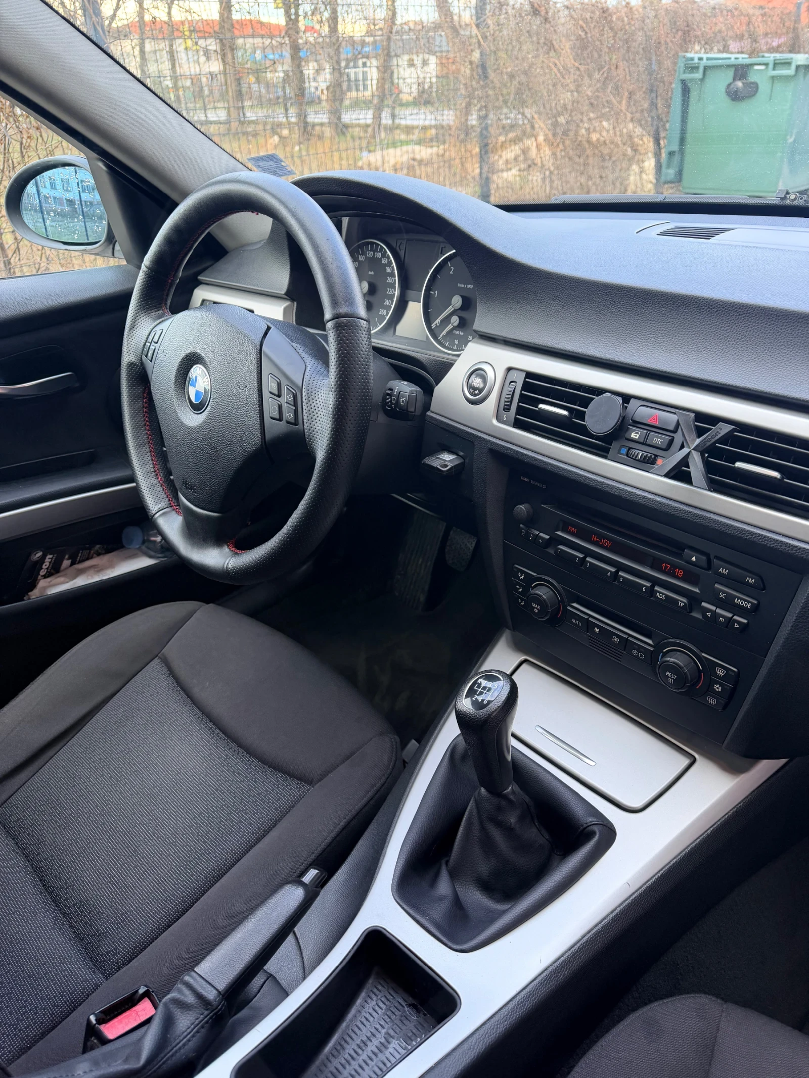 BMW 320, снимка 8 - Автомобили и джипове - 53822367