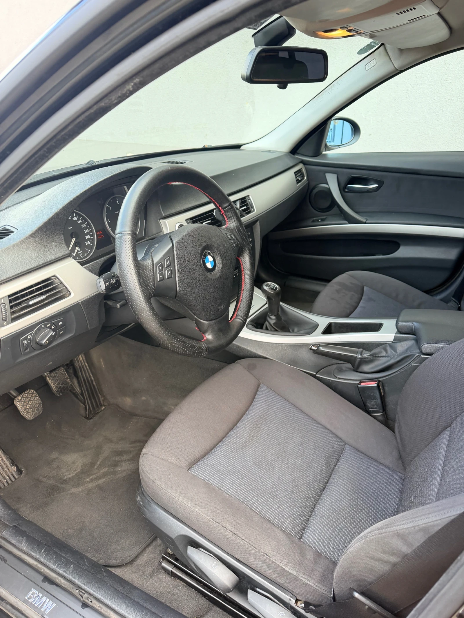 BMW 320, снимка 10 - Автомобили и джипове - 53822367