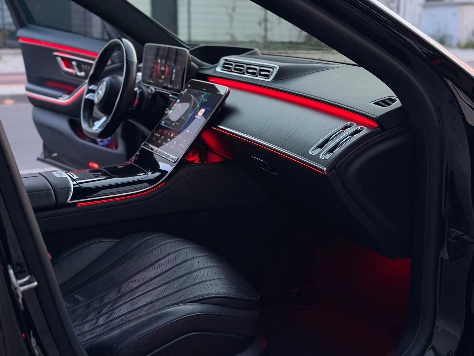 Mercedes-Benz S 400 AMG Line/3D Burmester/Black Edition , снимка 9 - Автомобили и джипове - 54671893