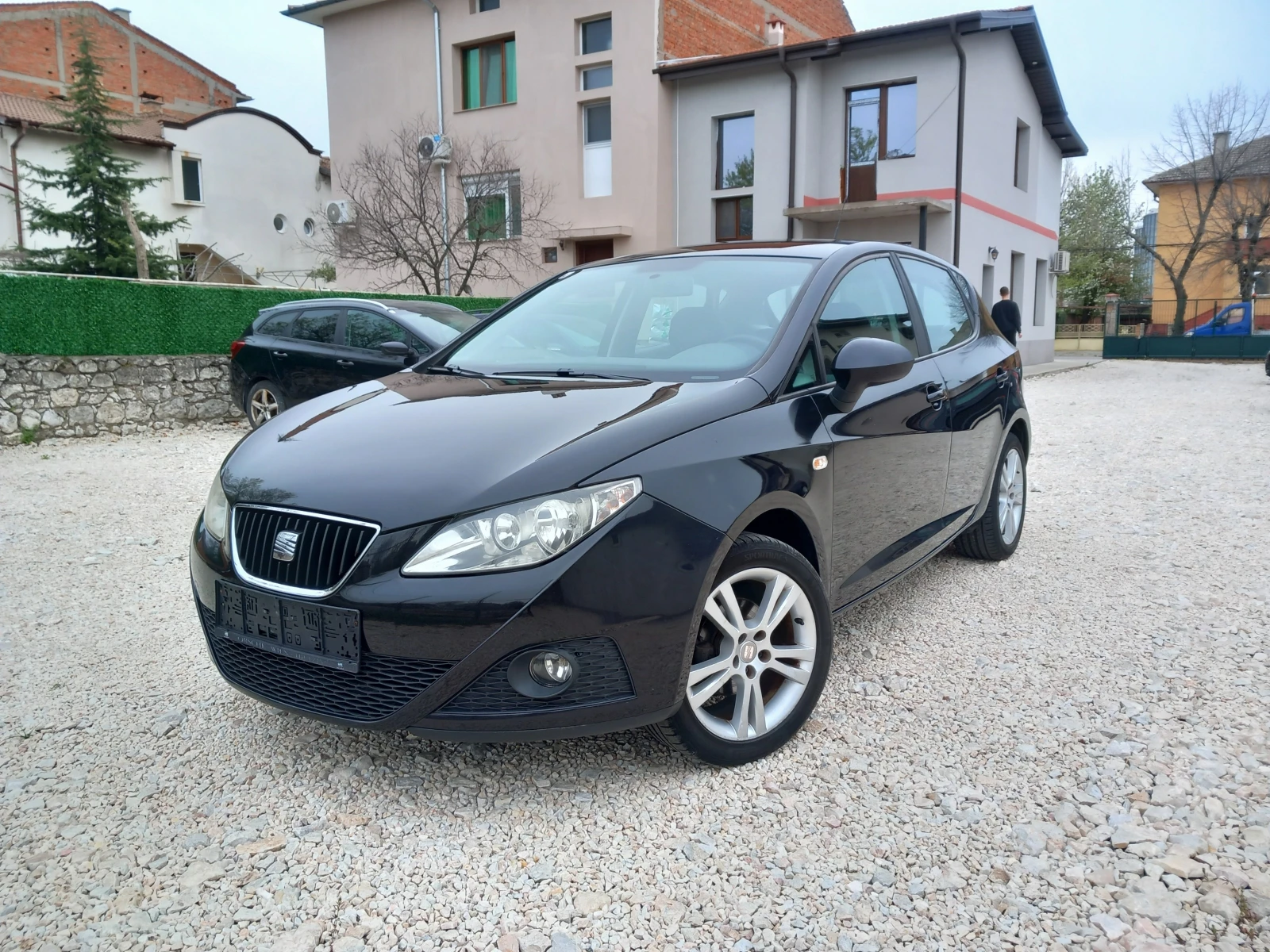 Seat Ibiza 1.4i клима 86кс, снимка 16 - Автомобили и джипове - 55068396