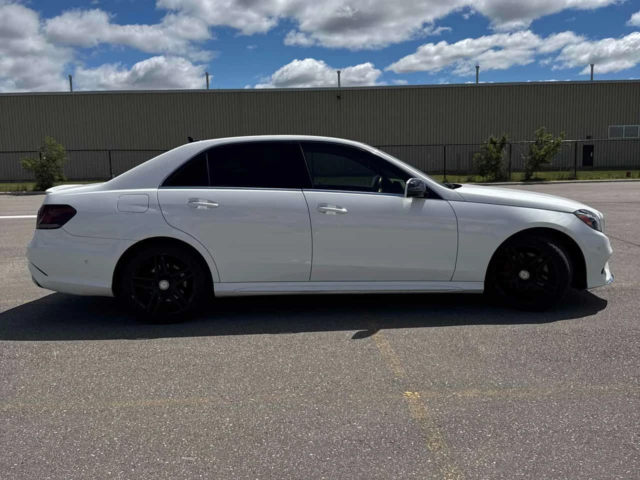 Mercedes-Benz E 400 * CARFAX * ЦЕНА ДО БГ, снимка 4 - Автомобили и джипове - 55071145