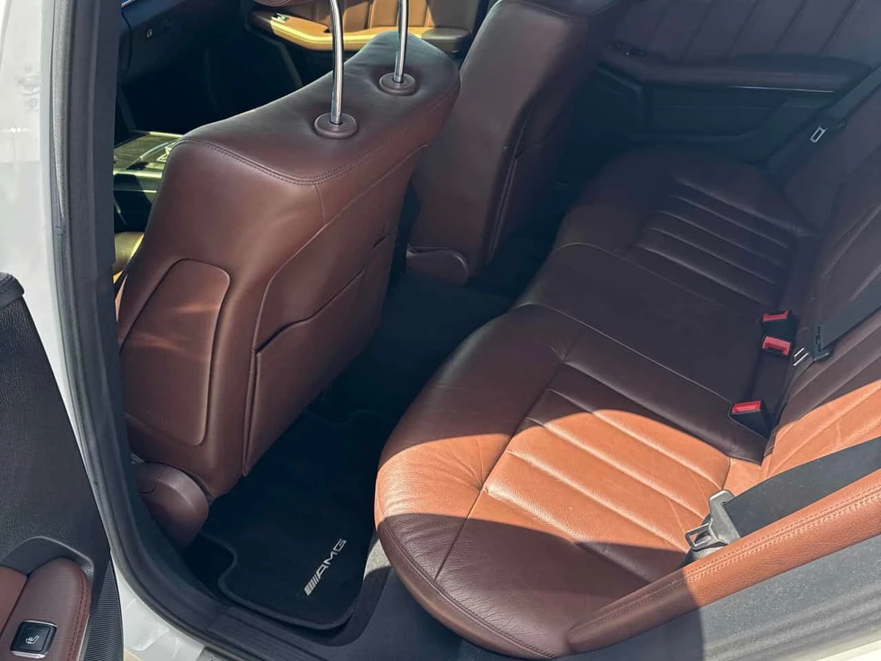 Mercedes-Benz E 400 * CARFAX * ЦЕНА ДО БГ, снимка 14 - Автомобили и джипове - 55071145