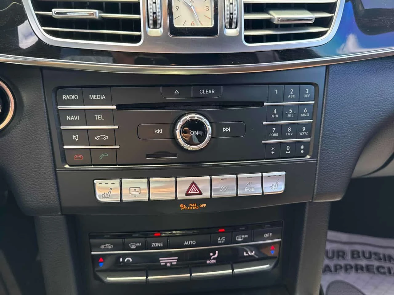 Mercedes-Benz E 400 * CARFAX * ЦЕНА ДО БГ, снимка 11 - Автомобили и джипове - 55071145