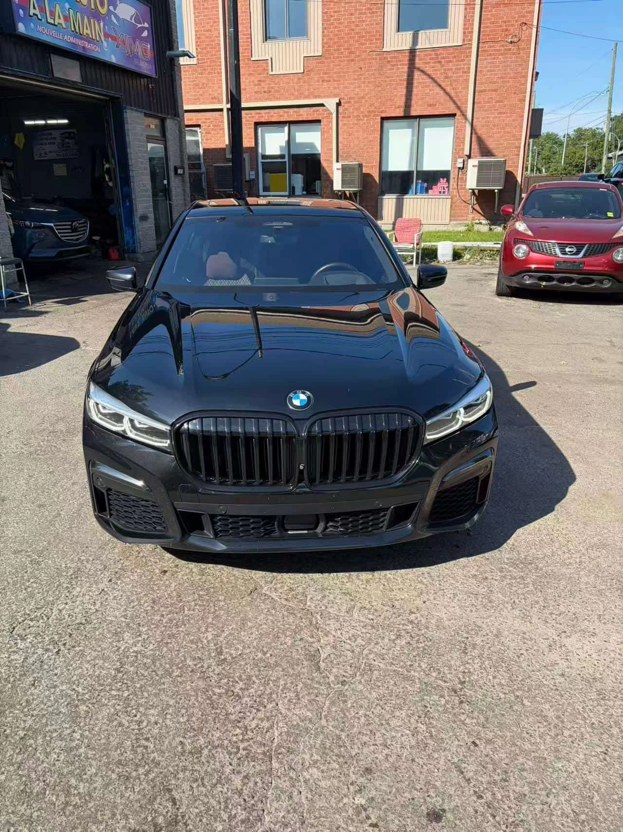 BMW 750 i xDrive/ОБДУХВАНЕ/ШИБИДАХ/ДИСТРОНИК/360 КАМЕРИ, снимка 2 - Автомобили и джипове - 55096509