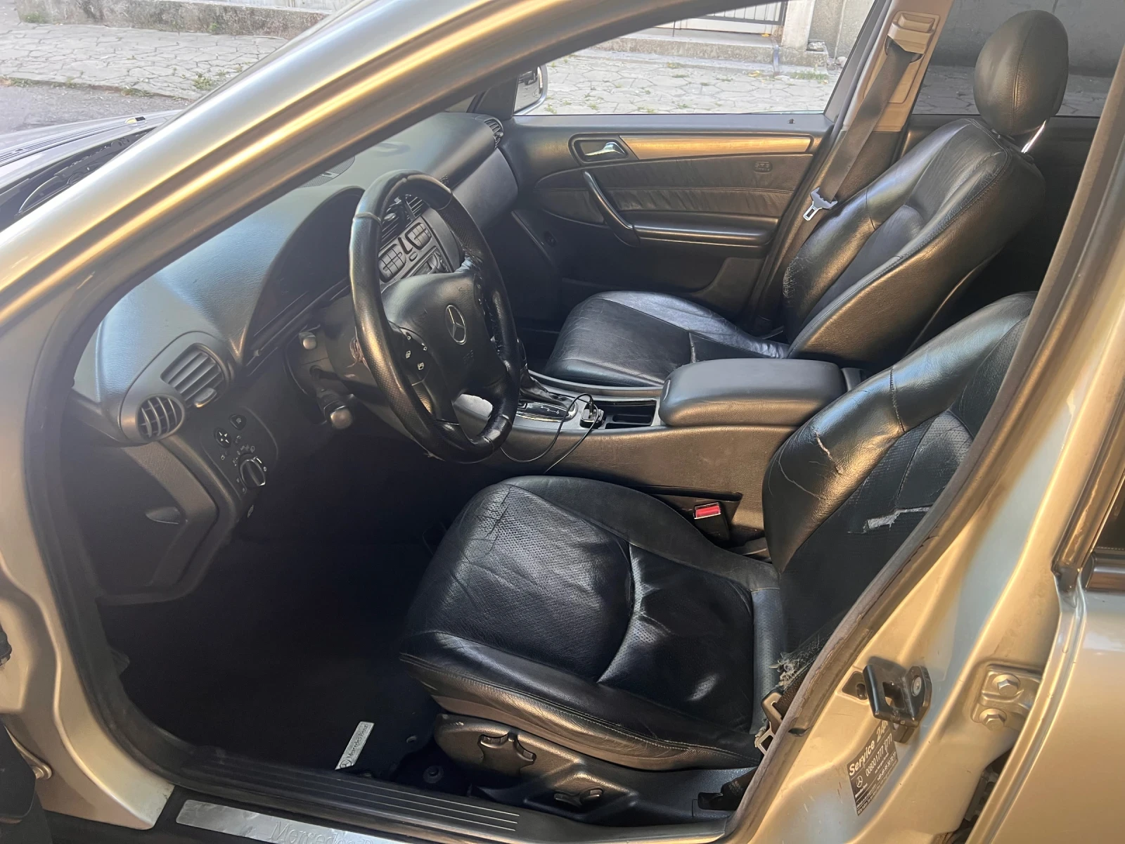 Mercedes-Benz C 220, снимка 7 - Автомобили и джипове - 55679043