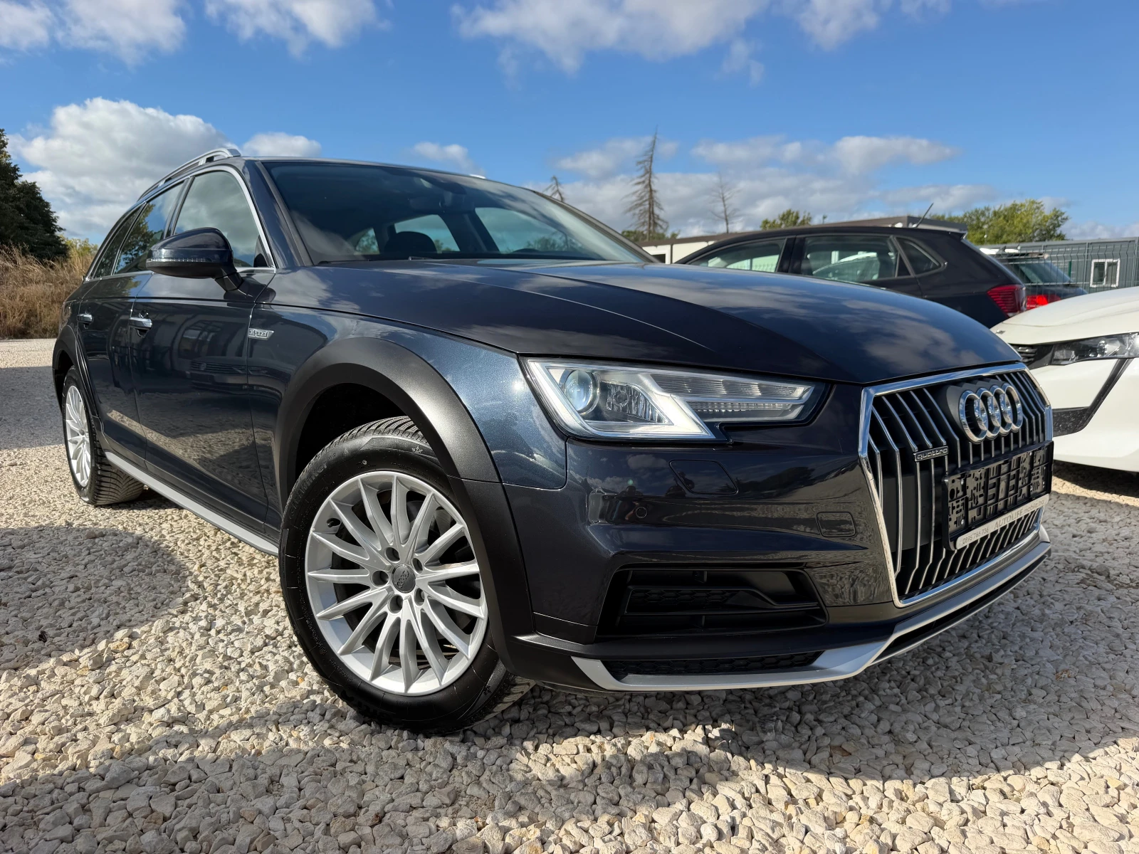 Audi A4 Allroad 2.0TDI-163CV S TRONIC BUSINESS EVOLUTION, снимка 3 - Автомобили и джипове - 56019236