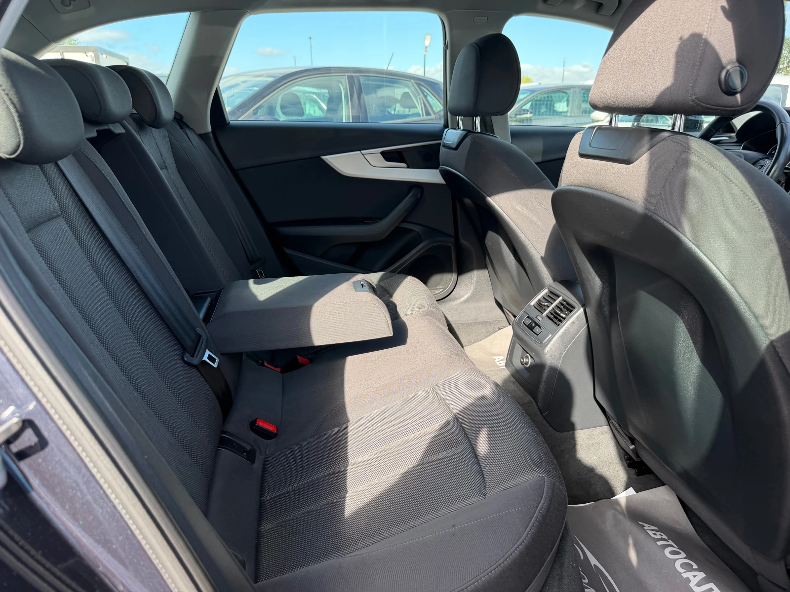 Audi A4 Allroad 2.0TDI-163CV S TRONIC BUSINESS EVOLUTION, снимка 12 - Автомобили и джипове - 56019236