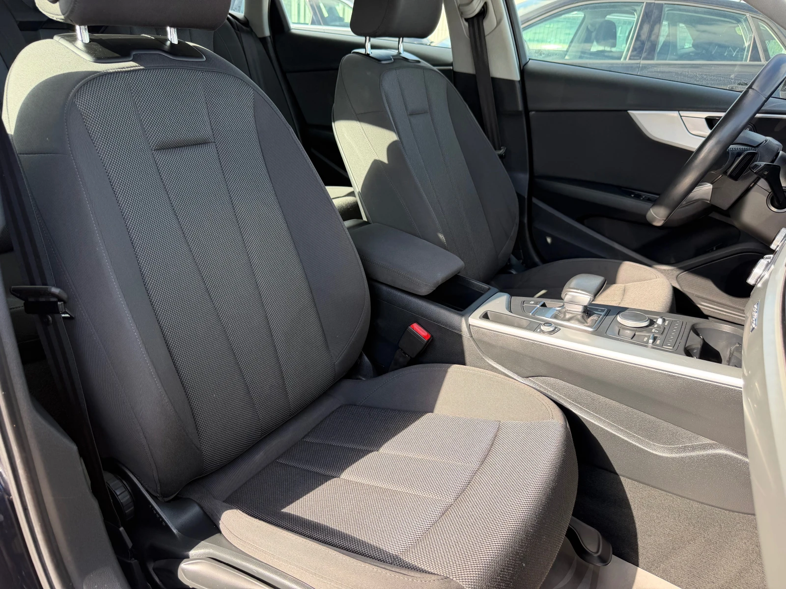 Audi A4 Allroad 2.0TDI-163CV S TRONIC BUSINESS EVOLUTION, снимка 11 - Автомобили и джипове - 56019236